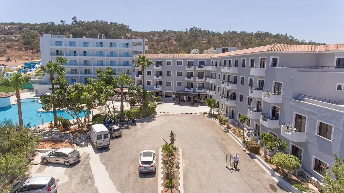 بروتاراس Narcissos Waterpark Resort قبرص