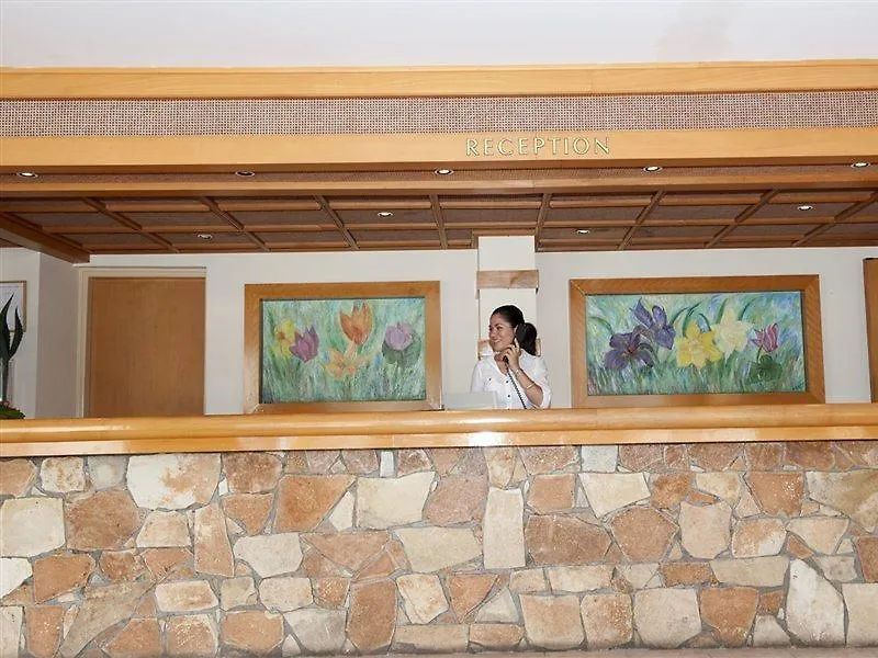 Narcissos Waterpark Resort Протарас Апарт-отель